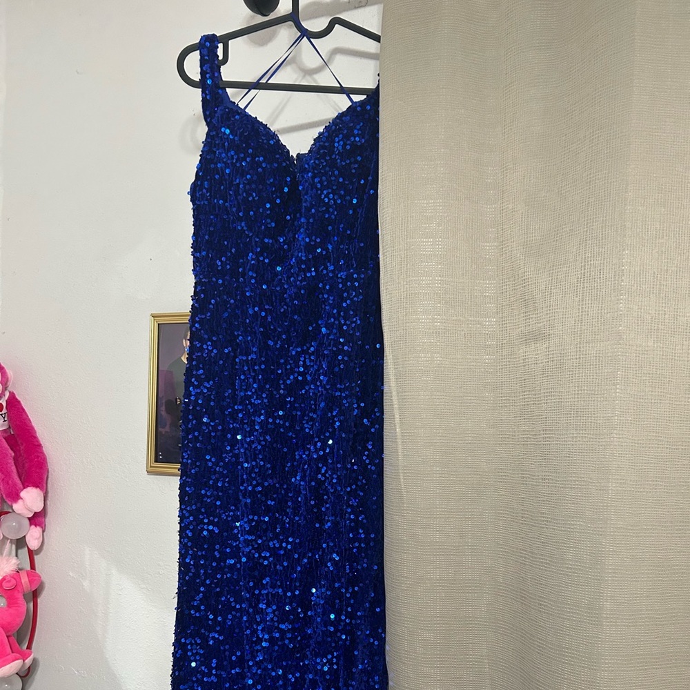 Blue long beautiful velvet dress